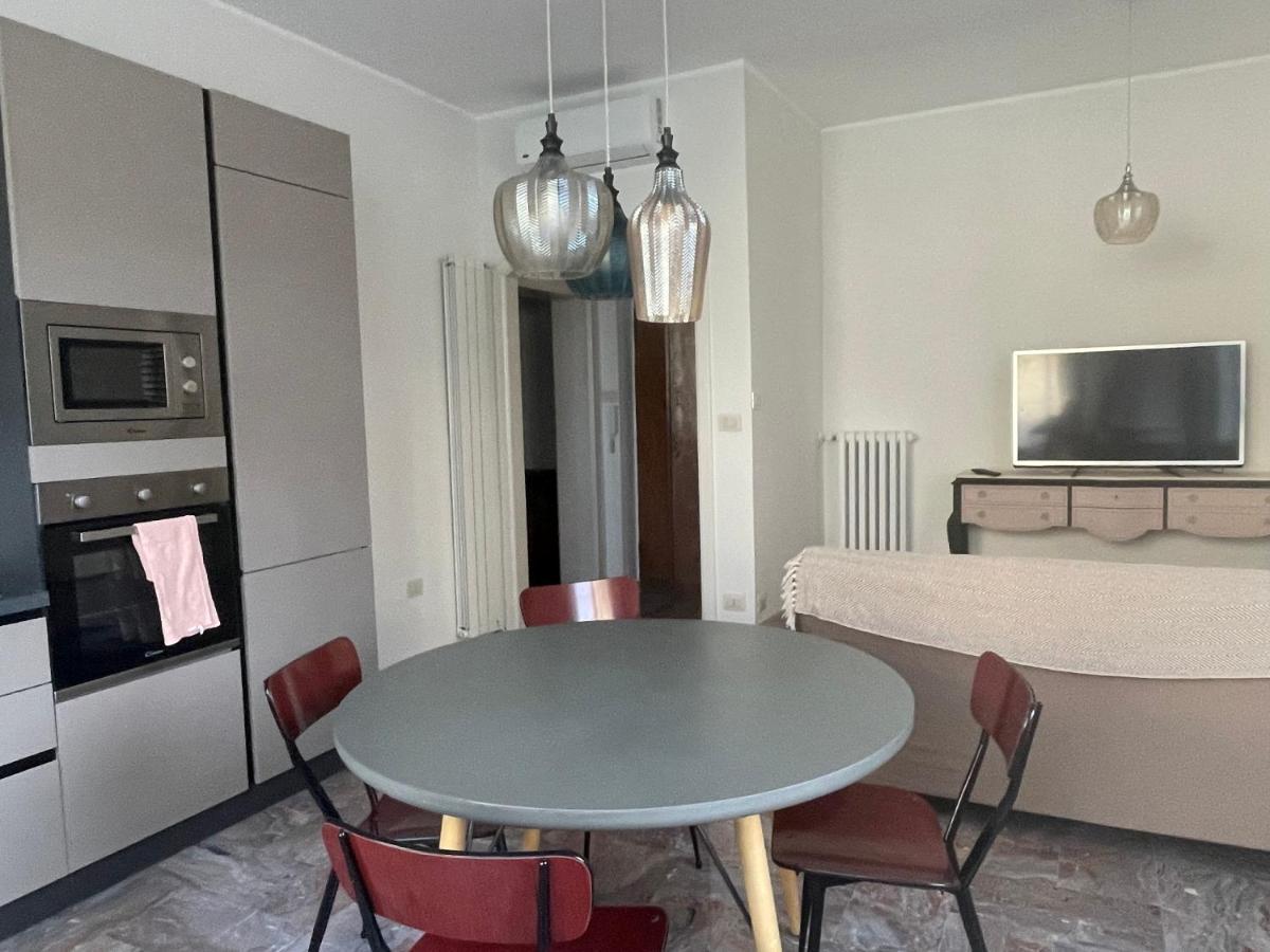 Casa Al Mare Pescara Apartment ภายนอก รูปภาพ