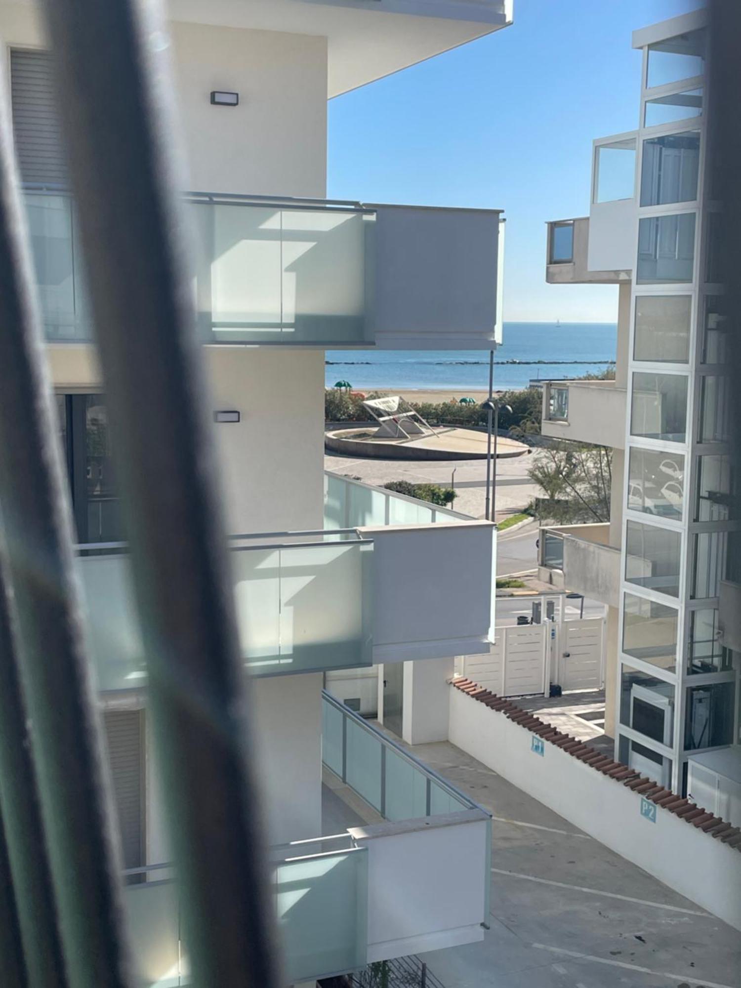 Casa Al Mare Pescara Apartment ภายนอก รูปภาพ